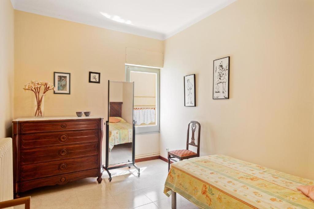 Figueres Old Town Apartment Exterior foto